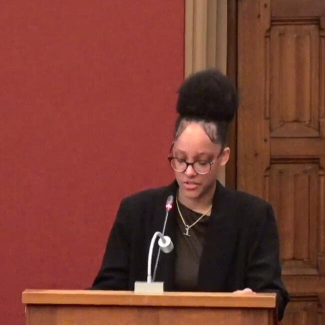 Oppas in Surhuisterveen: Maaike