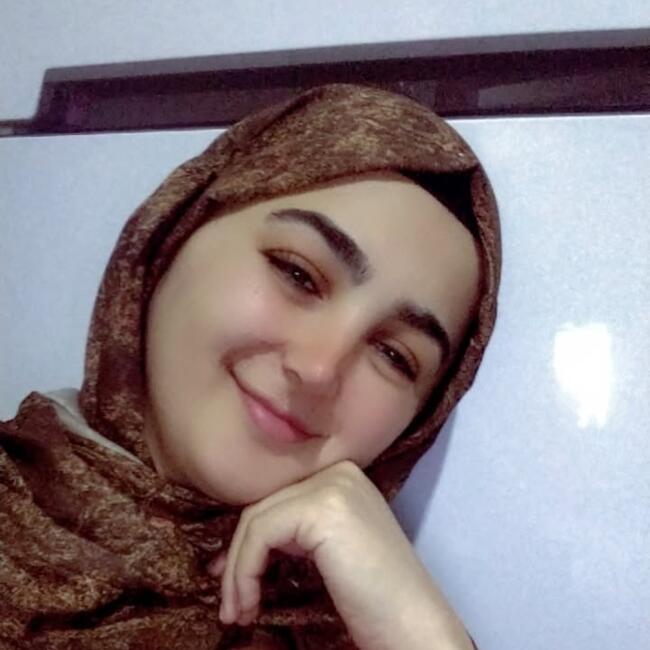 İstanbul bölgesinde bebek bakıcısı: Zeynep