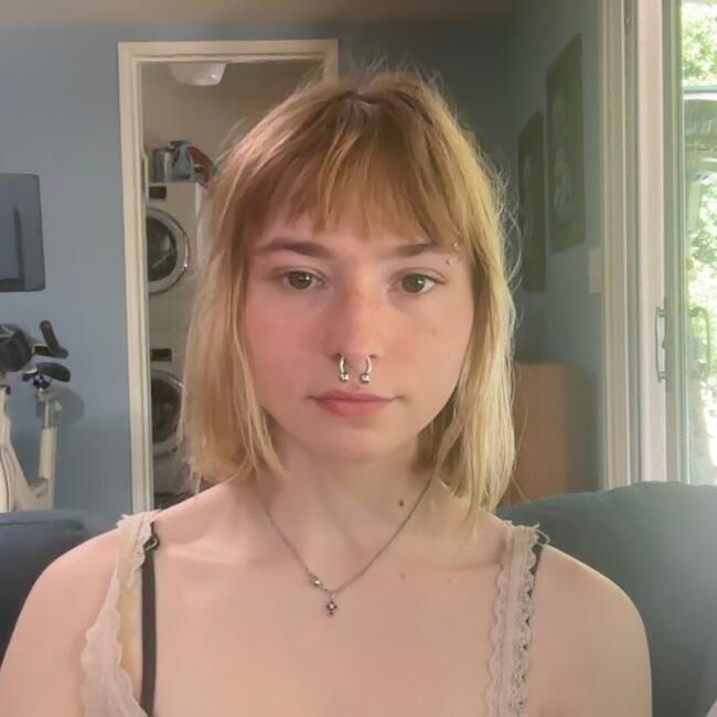 Babysitter in Los Angeles: Lauren