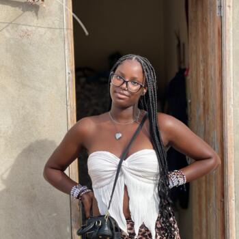 Babysitter in Triel-sur-Seine: Nelly