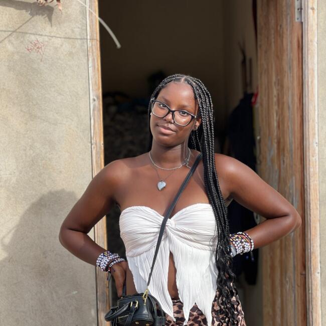 Babysitter in Triel-sur-Seine: Nelly