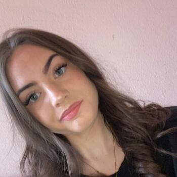 Babysitter in Aix-les-Bains: Apolline