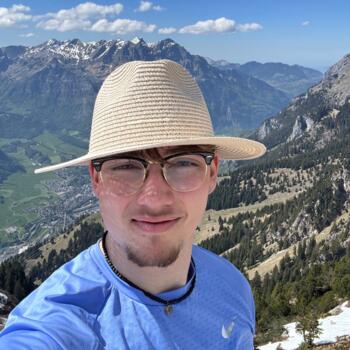 Babysitter in Thalwil: Linus