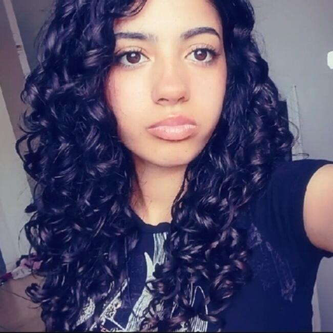 Babysitter in Longueuil: Inesse