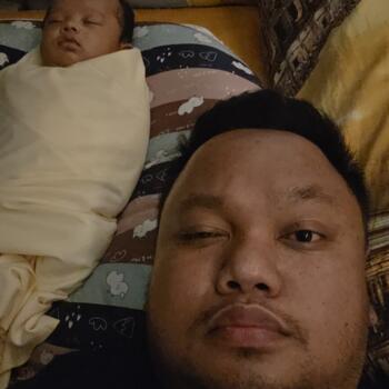 Babysitting job in Balikpapan: Oki