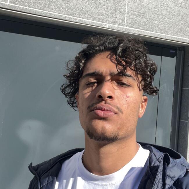 Barnvakt i Kista: Ali