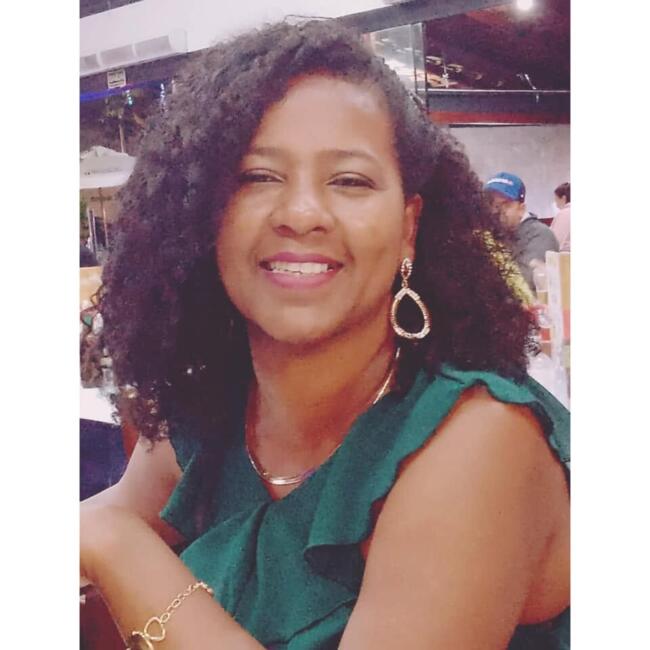 Babá em Resende: Flavia Regina