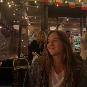 Babysitter Paris: Mathilde