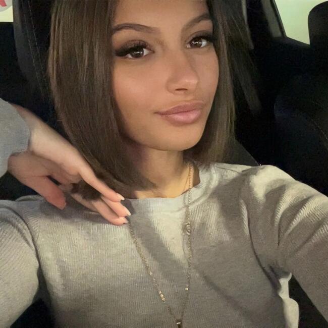 Babysitter in Saint-Louis: Chloe