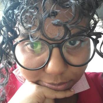 Babysitter in Salvador: Emilly