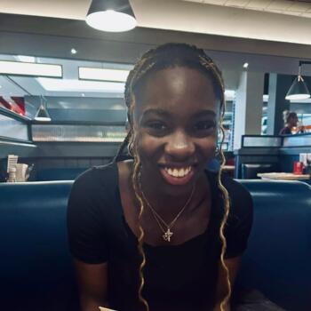 Babysitter in Middleton Park: Jemima