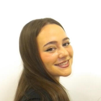 Babysitter in Granada: Lola