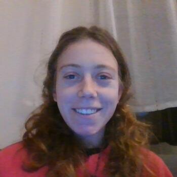 Babysitter em Oliveira do Hospital: Emilia