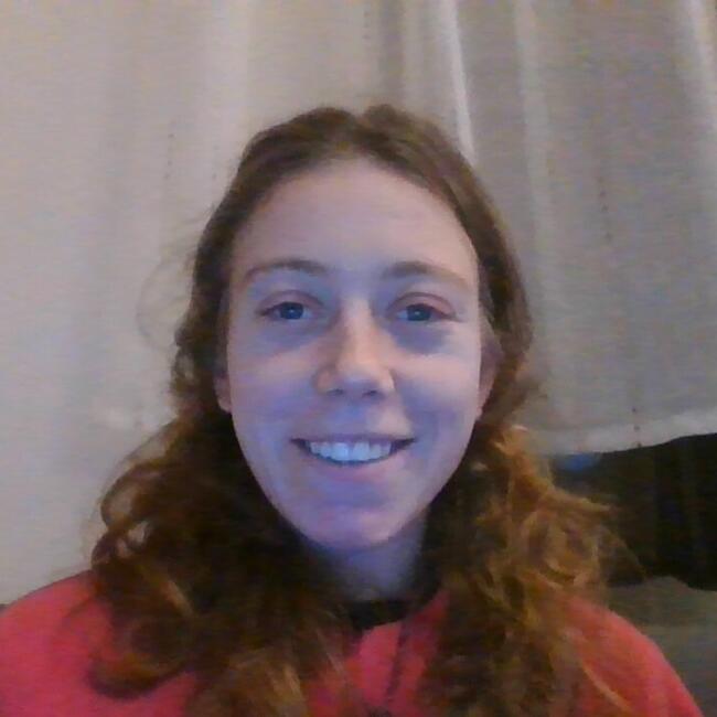 Babysitter em Oliveira do Hospital: Emilia