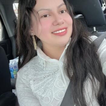 Babysitter in Lynn: Damaris