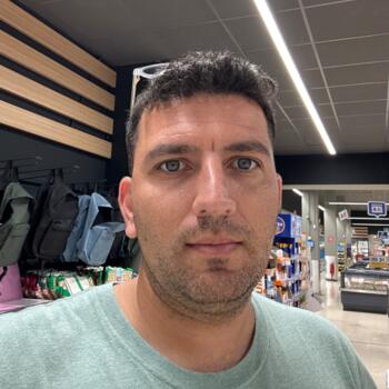 Álimos的保母職缺: 保母職缺 Marios