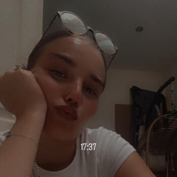 Babysitter in Grasse: Katharina