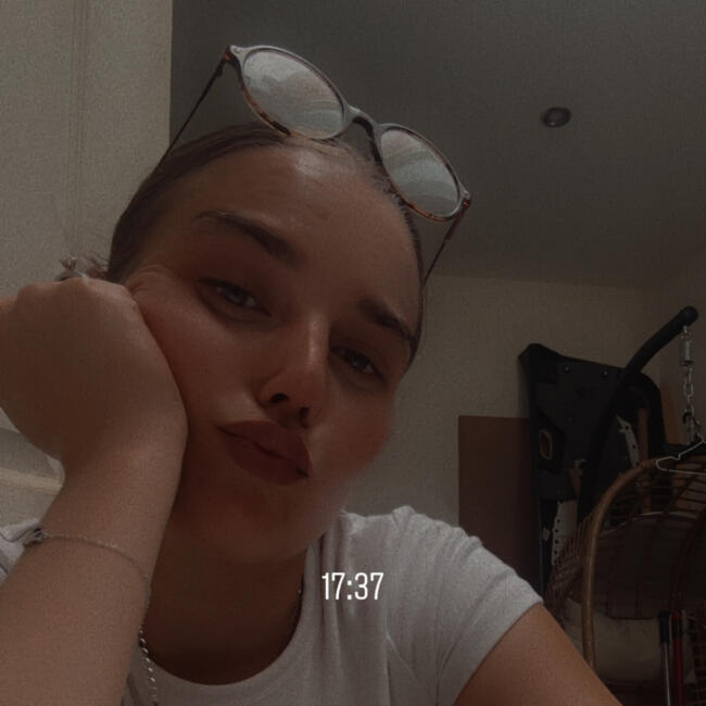 Babysitter in Grasse: Katharina