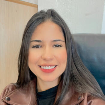 Babysitter in Campo Grande: Luana