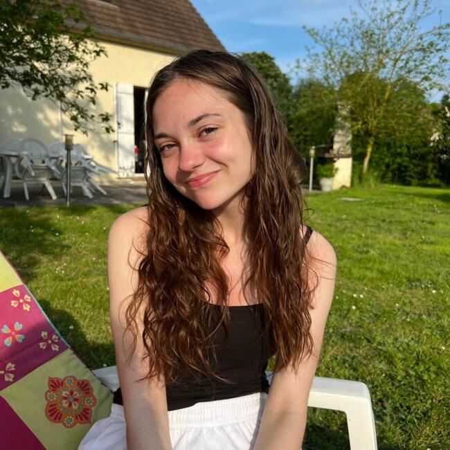 Babysitter in Port-Mort: Melyne