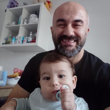 Babysitting job in Belgrade: babysitting job Bosko