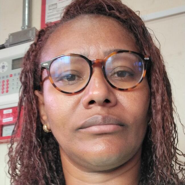 Babá em Uberlândia: JORDANA Jordinha