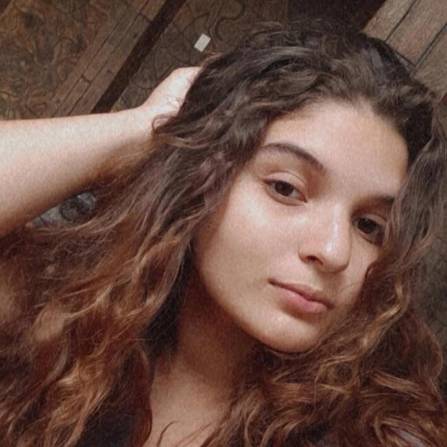Babá em Cuiabá: Isabela