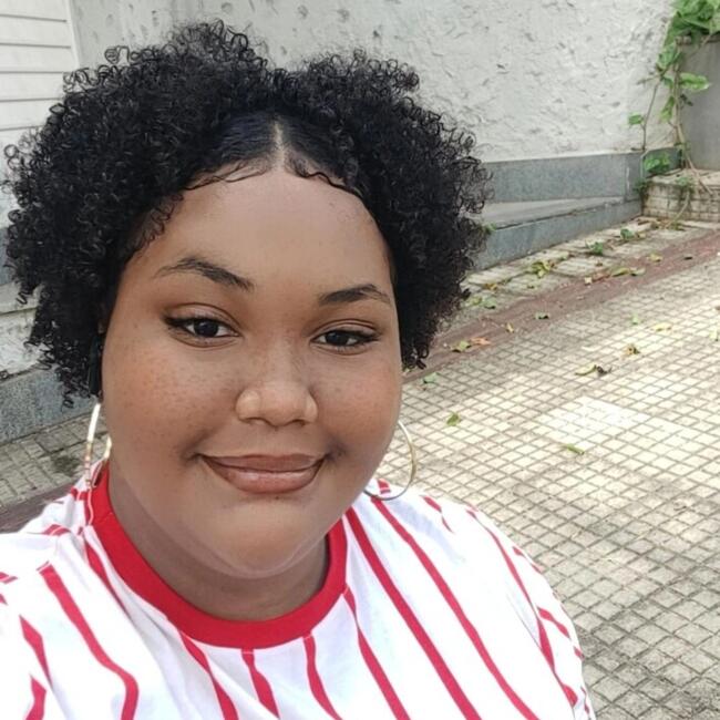 Babysitter em Oeiras: Ana Carolina