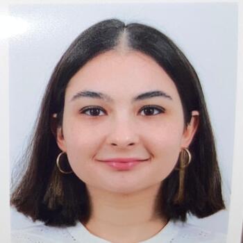 Oppas in Assendelft: Esra Nur