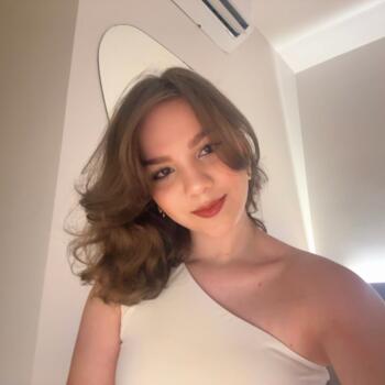 Babysitter in São Luís: Isabella
