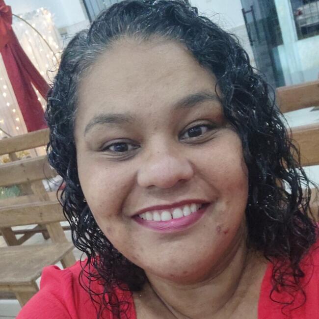 Babysitter in Canaã dos Carajás: Luciana