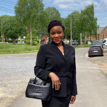 Baby-sitter in Seraing: Annie