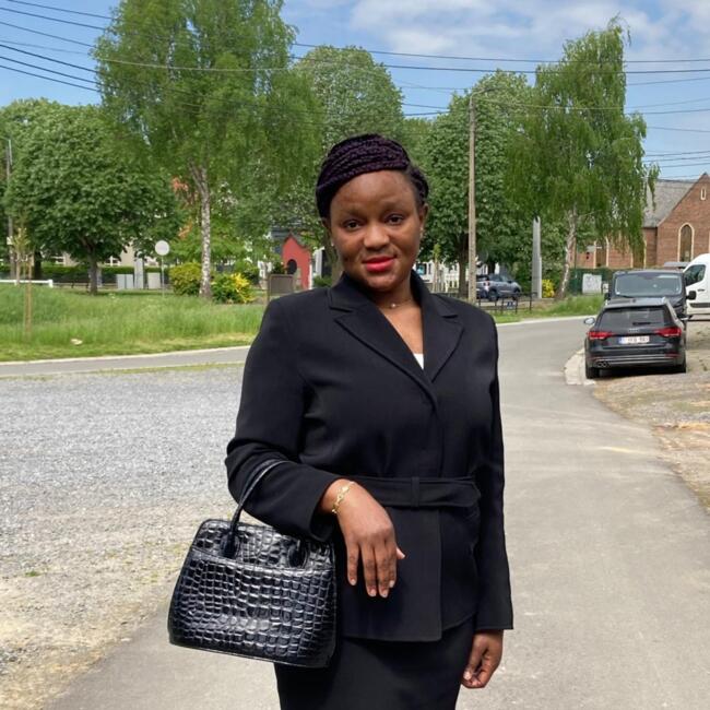 Babysitter in Seraing: Annie