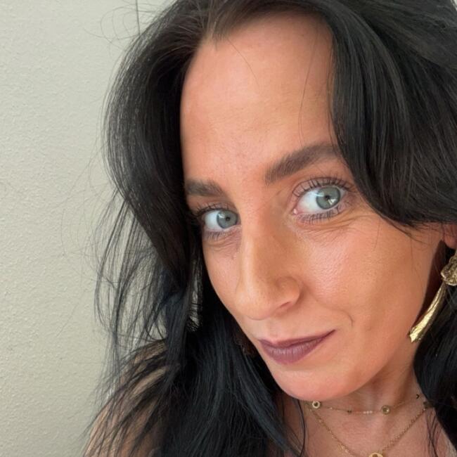 Babysitter in Hasnon: Justine