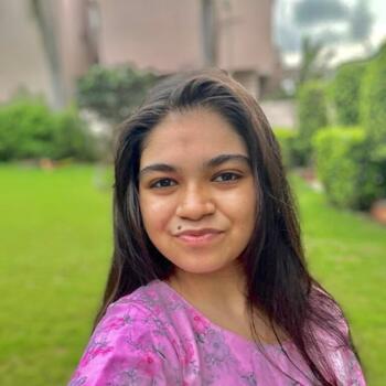 Babysitter Leicester: Halimabibi