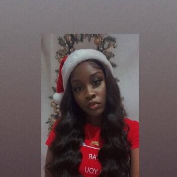 Babysitter in Indianapolis: Jefeny