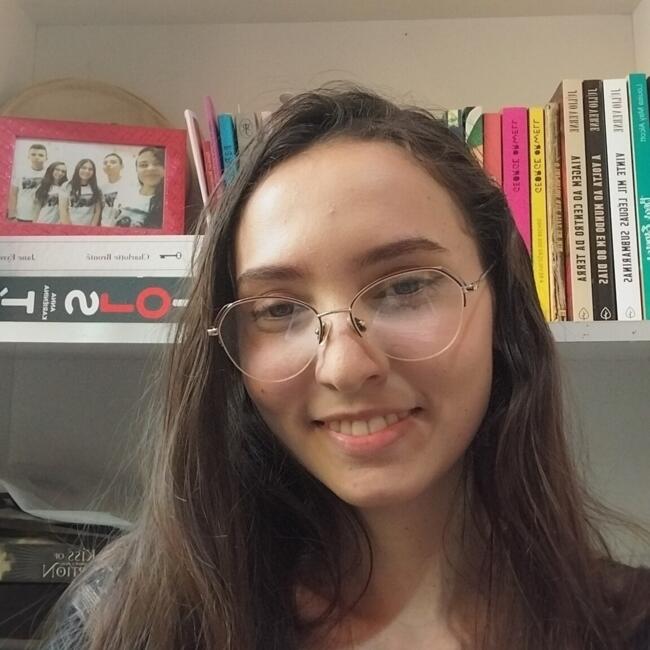 Babysitter in São José dos Pinhais: Sara