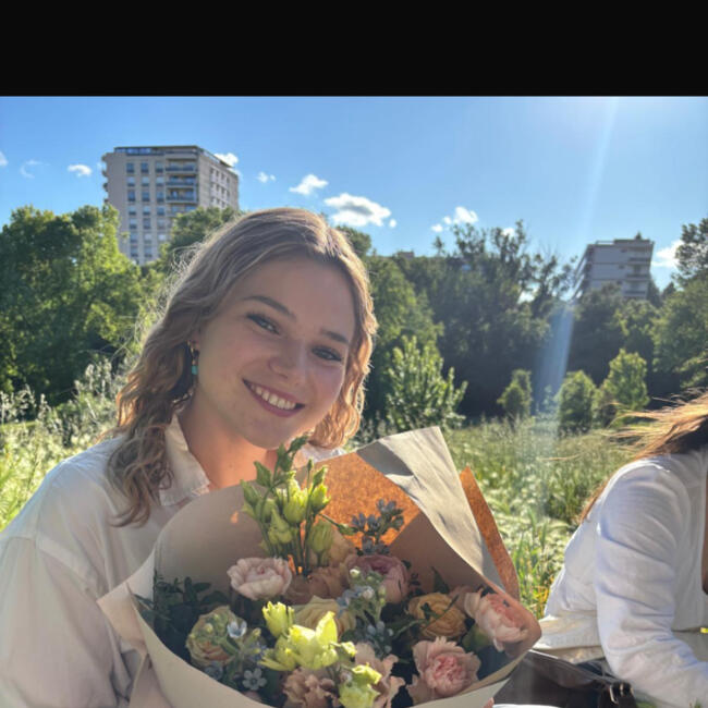 Babysitter in Aix-en-Provence: Lou-Anne