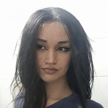 Babysitter in Alfenas: Maddie