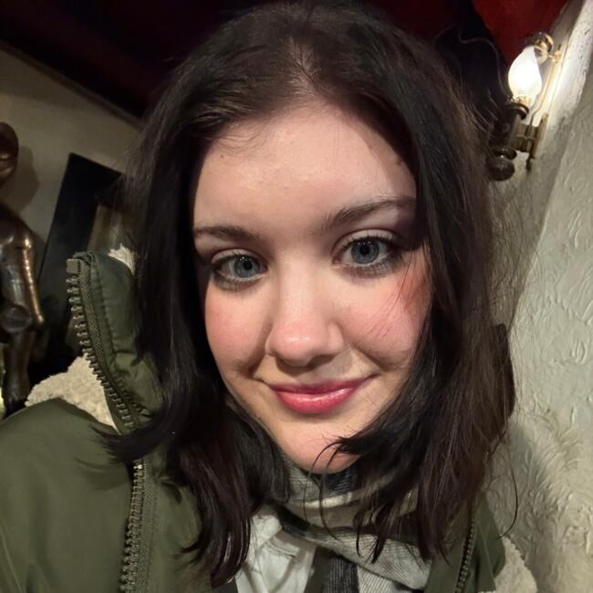 Babysitter in York: Amber