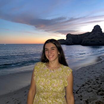 Nanny in Burgos: Leyre