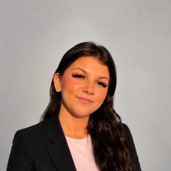 Babysitter Zürich (Kreis 11) / Riedenholz: Dijana