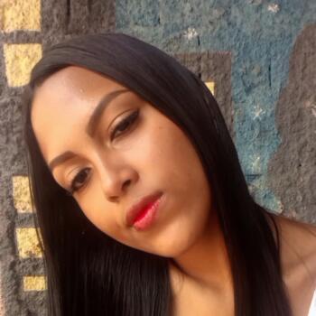 Babysitter in Senador Canedo: Ana