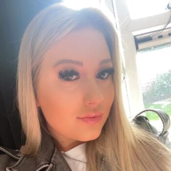 Babysitter Manchester: Bethany