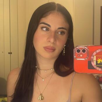 Babysitter Genoa: Arianna