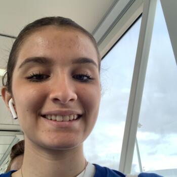 Baby-sitter in Ville-d'Avray: Lena