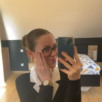 Babysitter in Warloy-Baillon: Louane