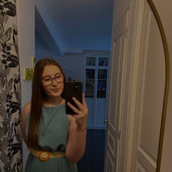 Babysitter La Chapelle-du-Lou: Lou