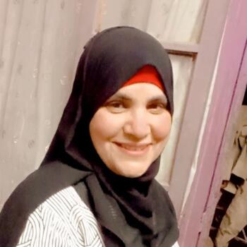 مربية أطفال في شبرا الخيمة: فاطمه