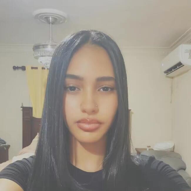 Babysitter in The Bronx: Marii